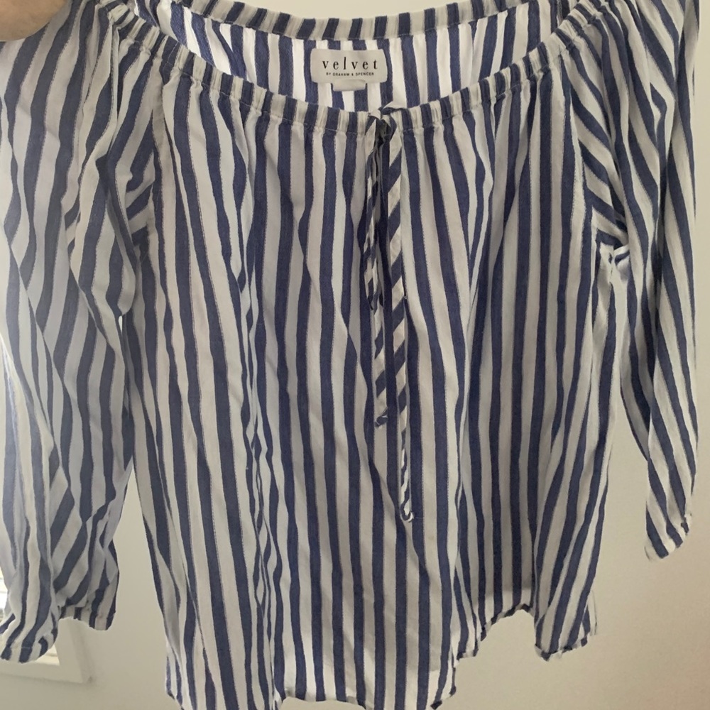 Velvet by Graham & Spencer blue and white blouse